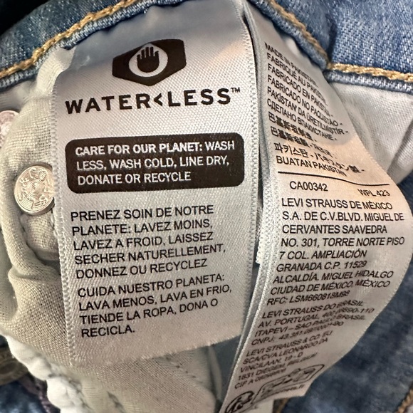 Levi’s women’s 726 flare jeans.  Size 34 - Picture 9 of 10